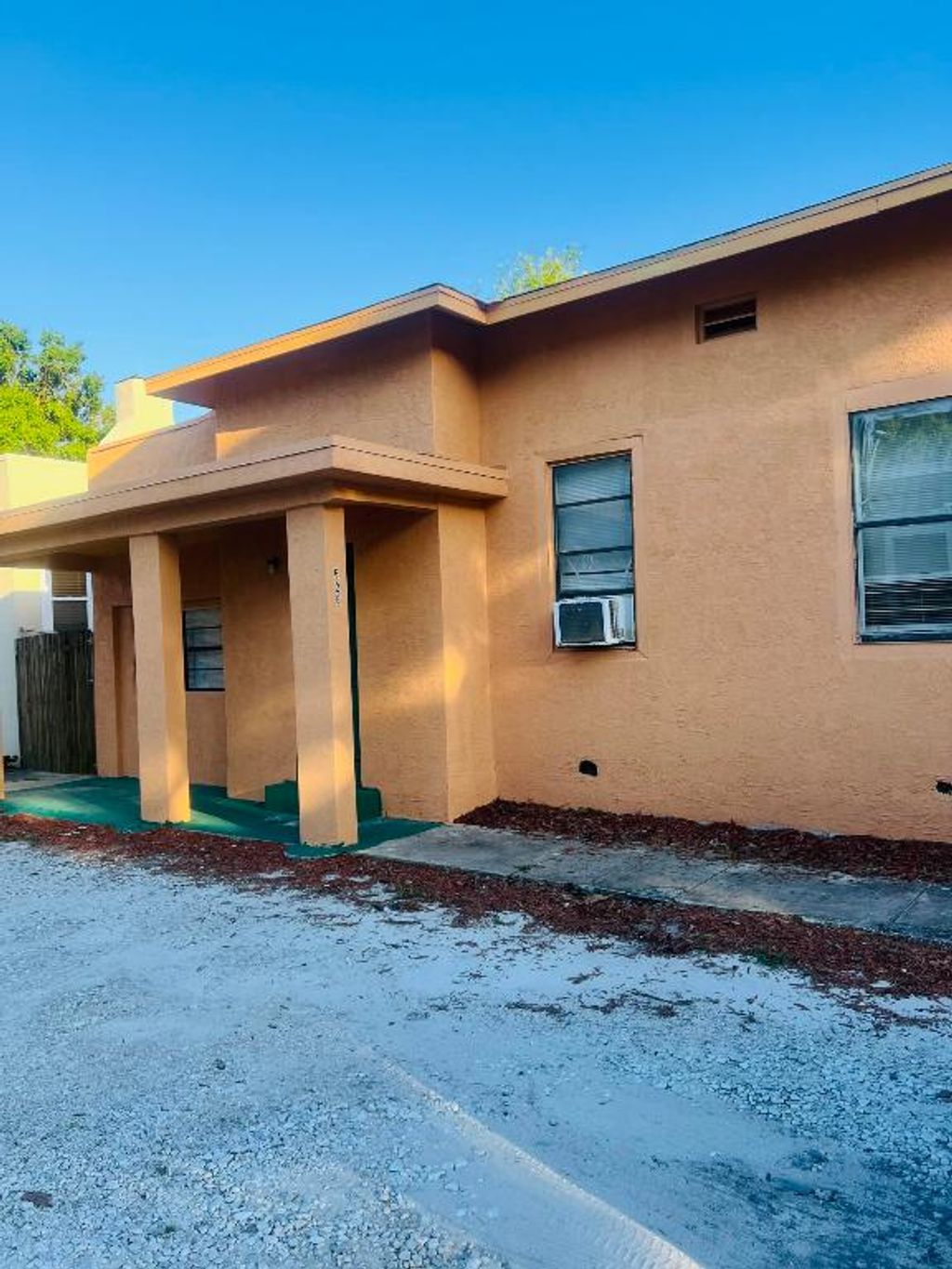 Photo of 626 Texas Ct, Fort Pierce, FL 34950 (MLS # R10997836)