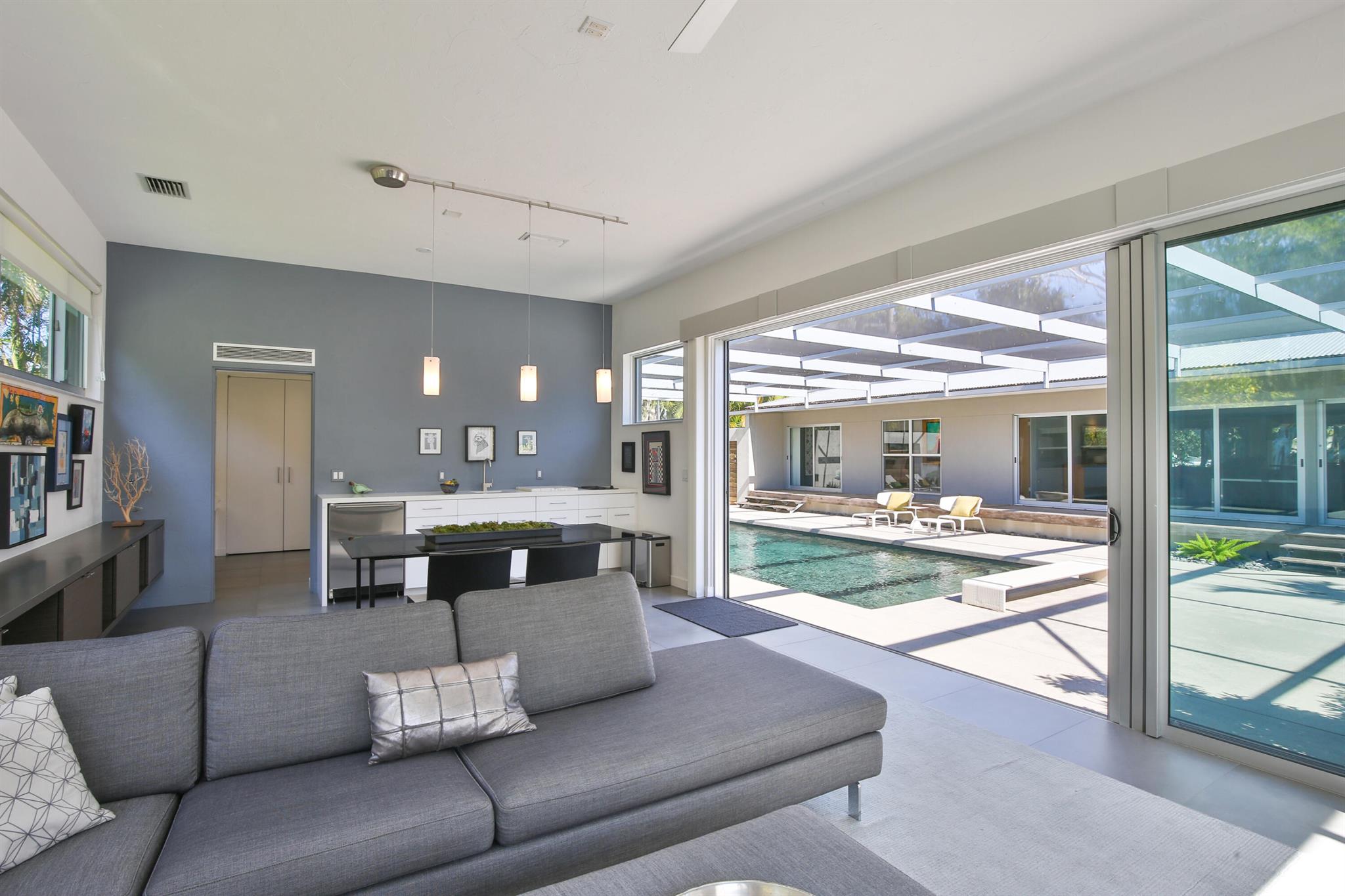 COCOANUT BAYOU - Residential