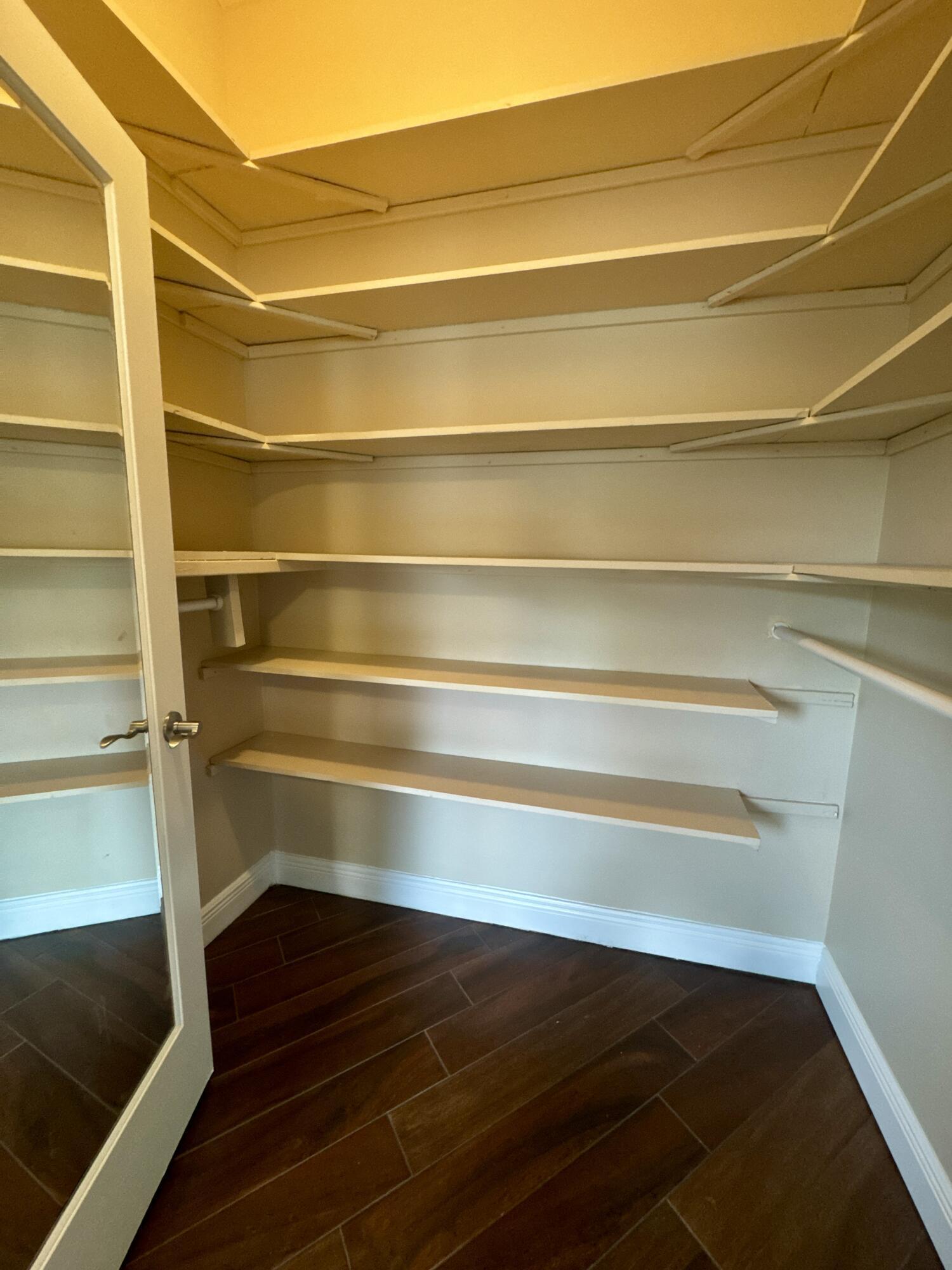 LOXAHATCHEE GROVES - Residential