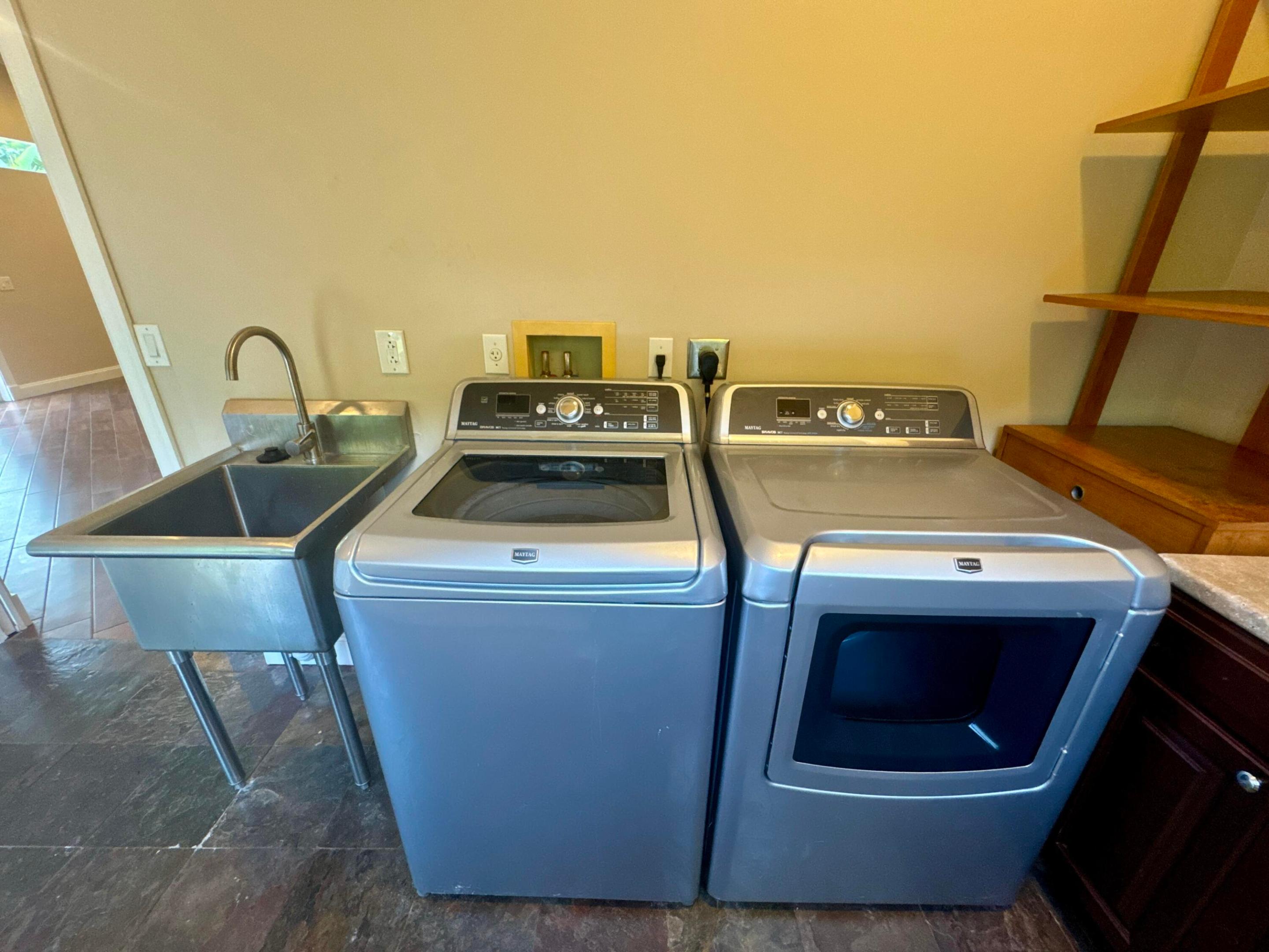 LOXAHATCHEE GROVES - Residential