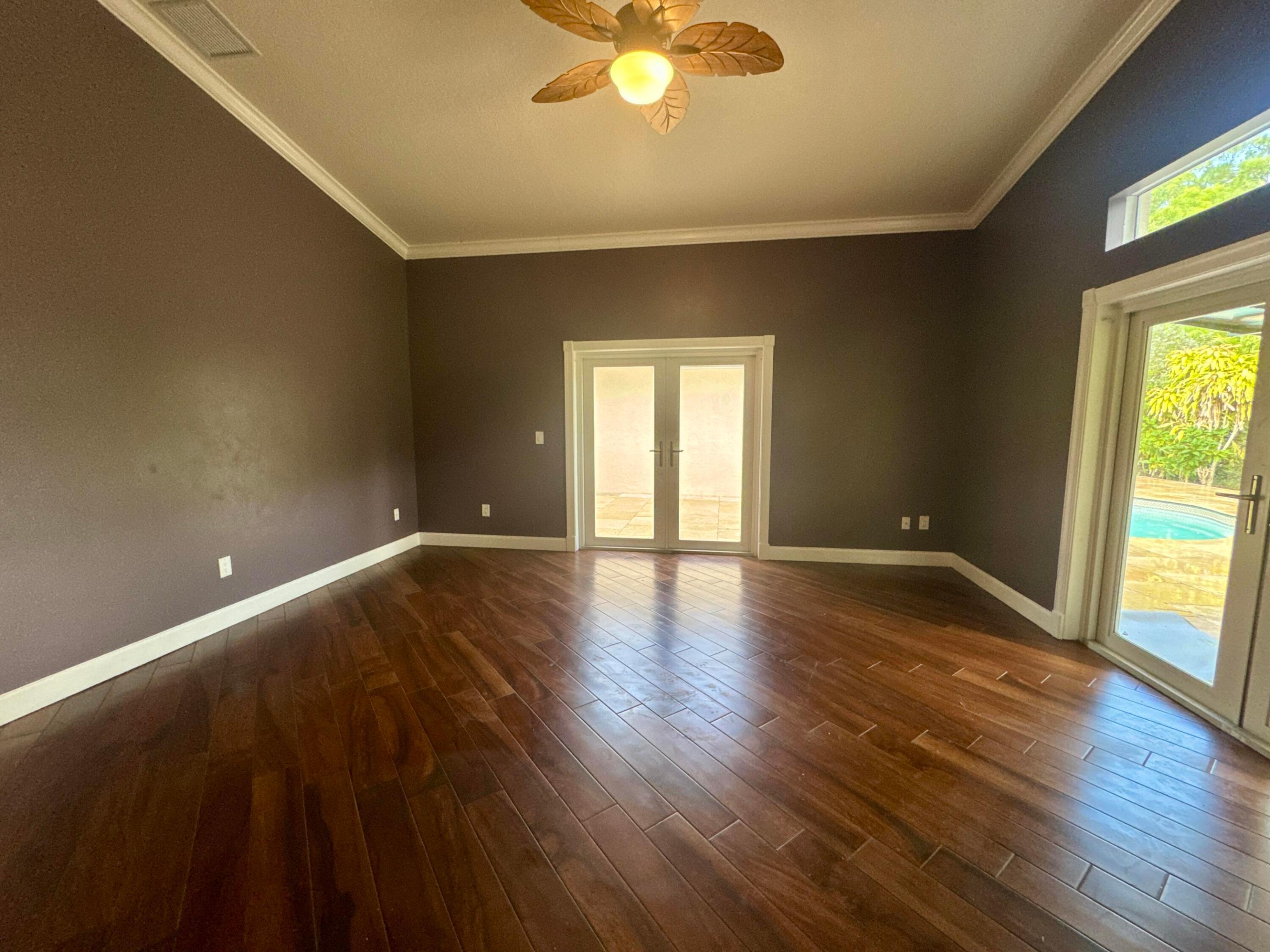 LOXAHATCHEE GROVES - Residential