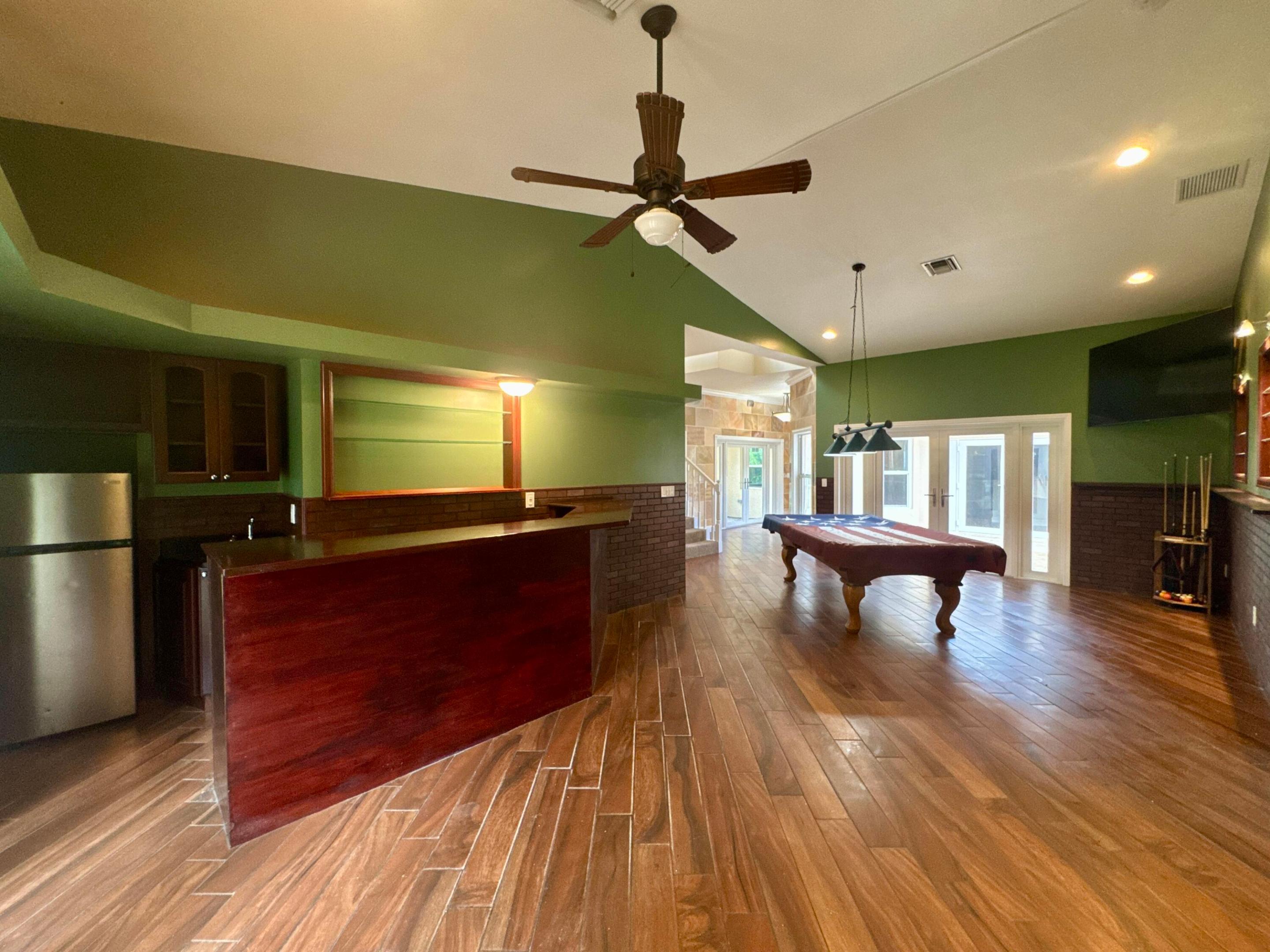 LOXAHATCHEE GROVES - Residential