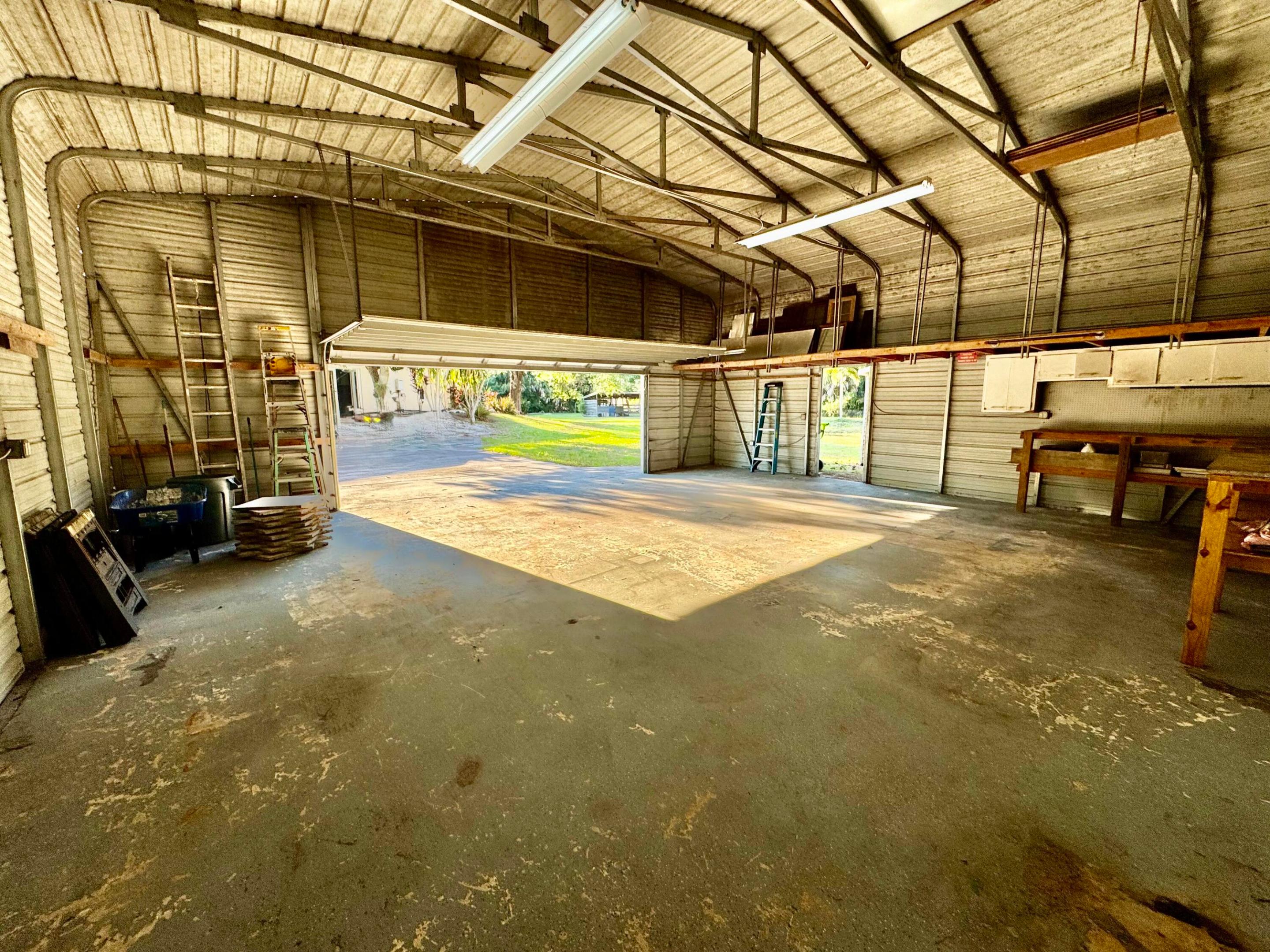 LOXAHATCHEE GROVES - Residential