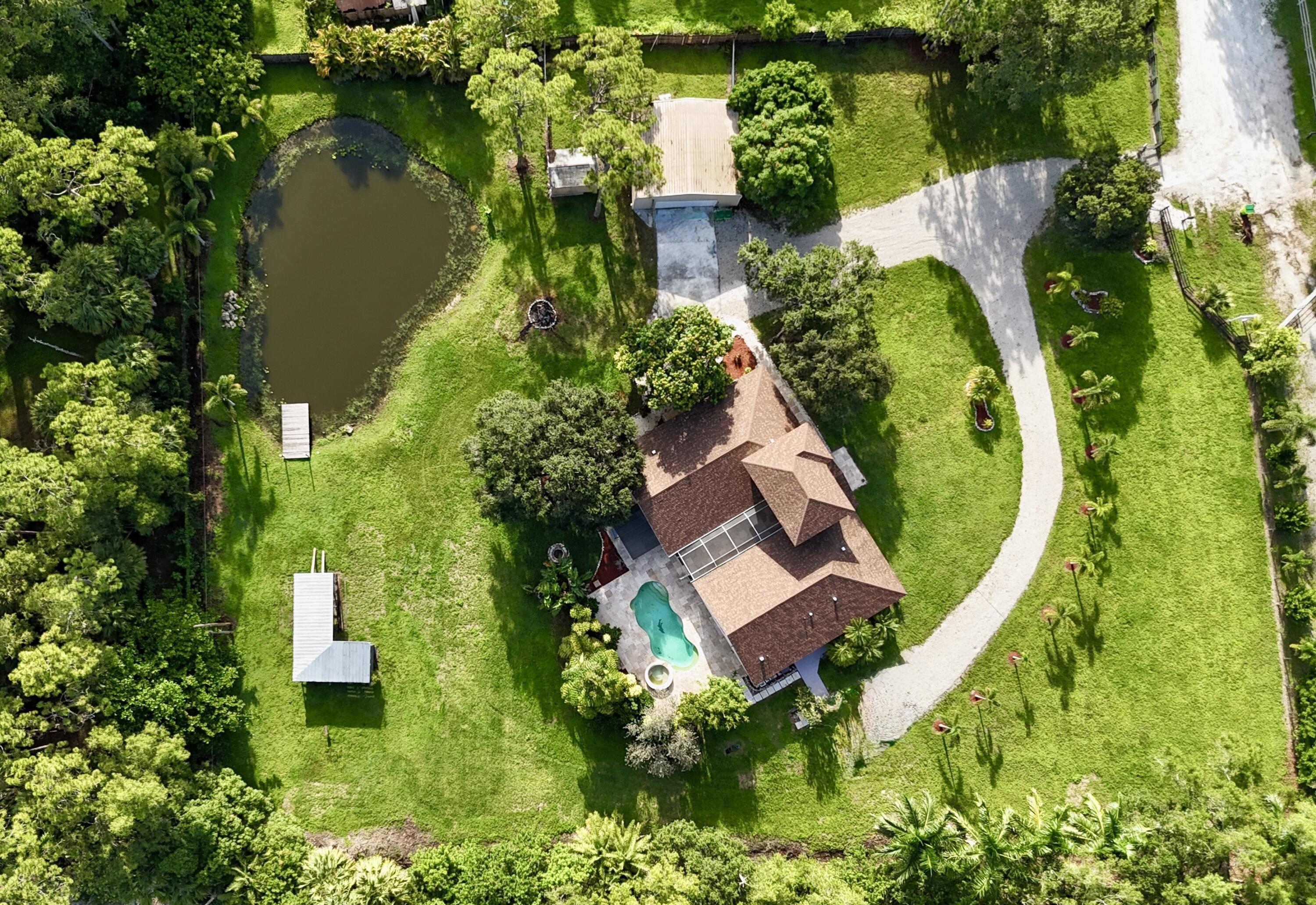 LOXAHATCHEE GROVES - Residential