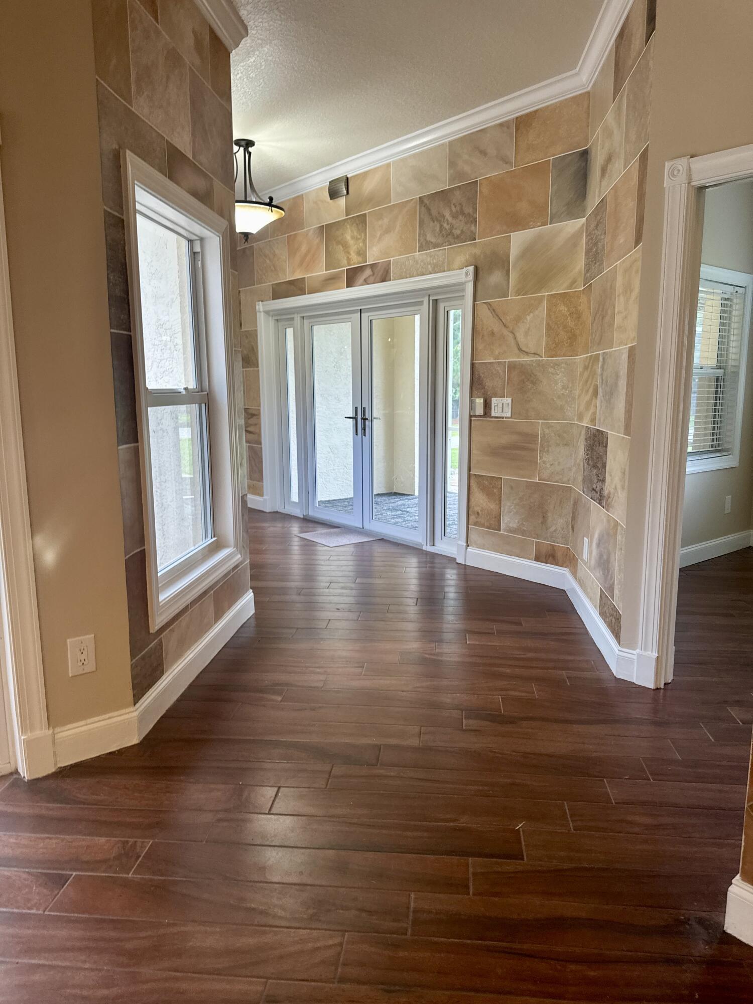 LOXAHATCHEE GROVES - Residential