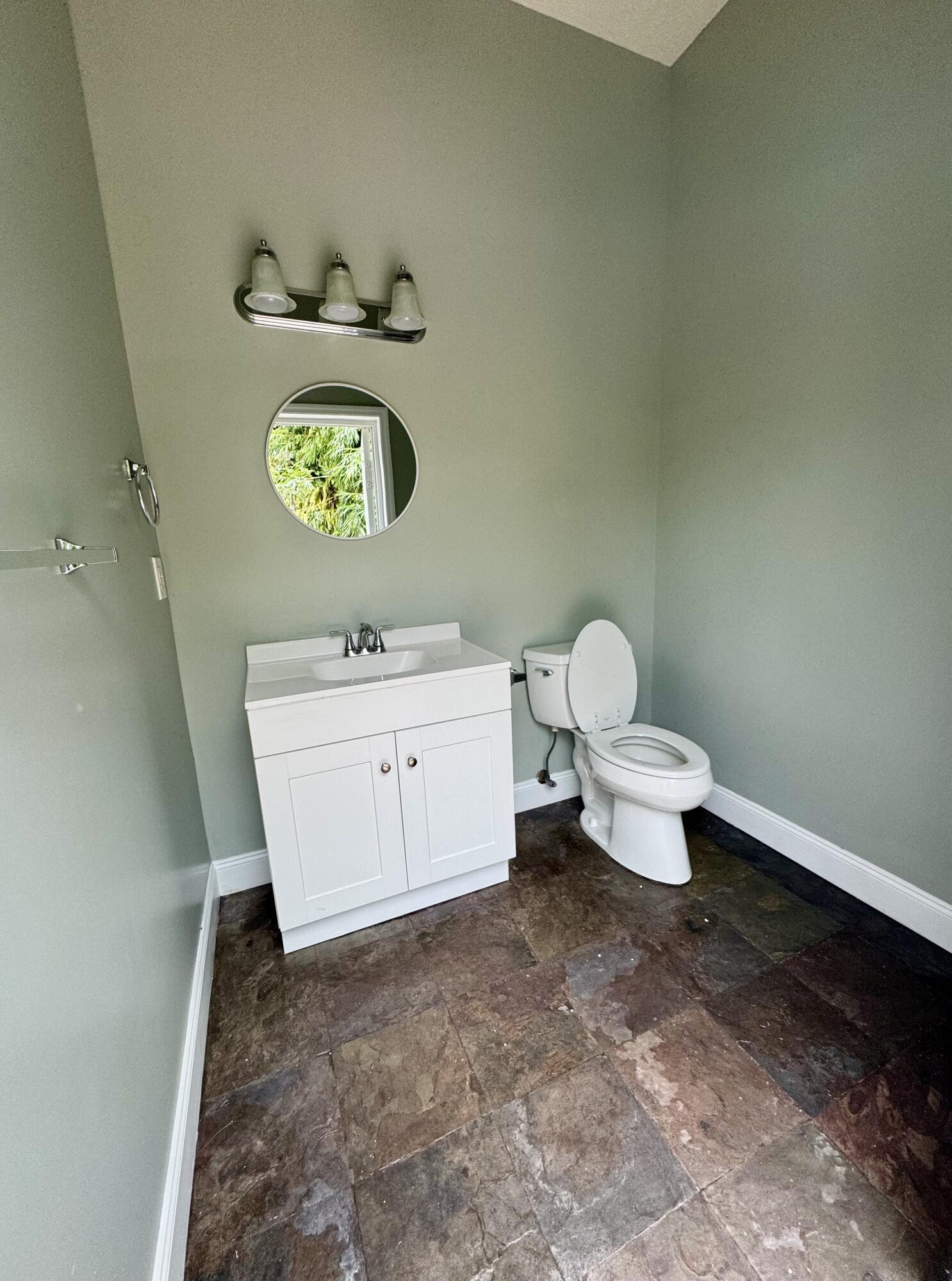 LOXAHATCHEE GROVES - Residential