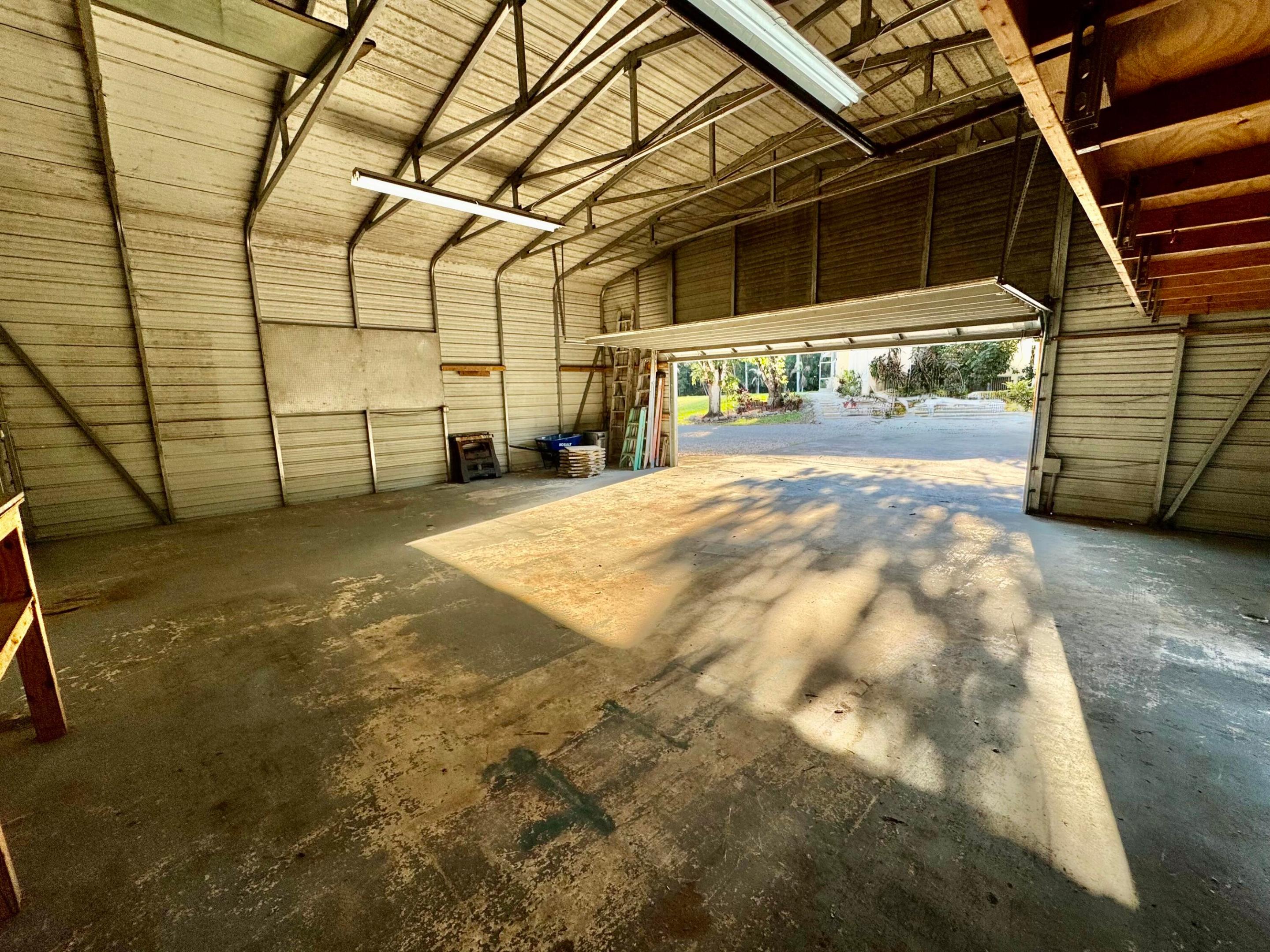 LOXAHATCHEE GROVES - Residential