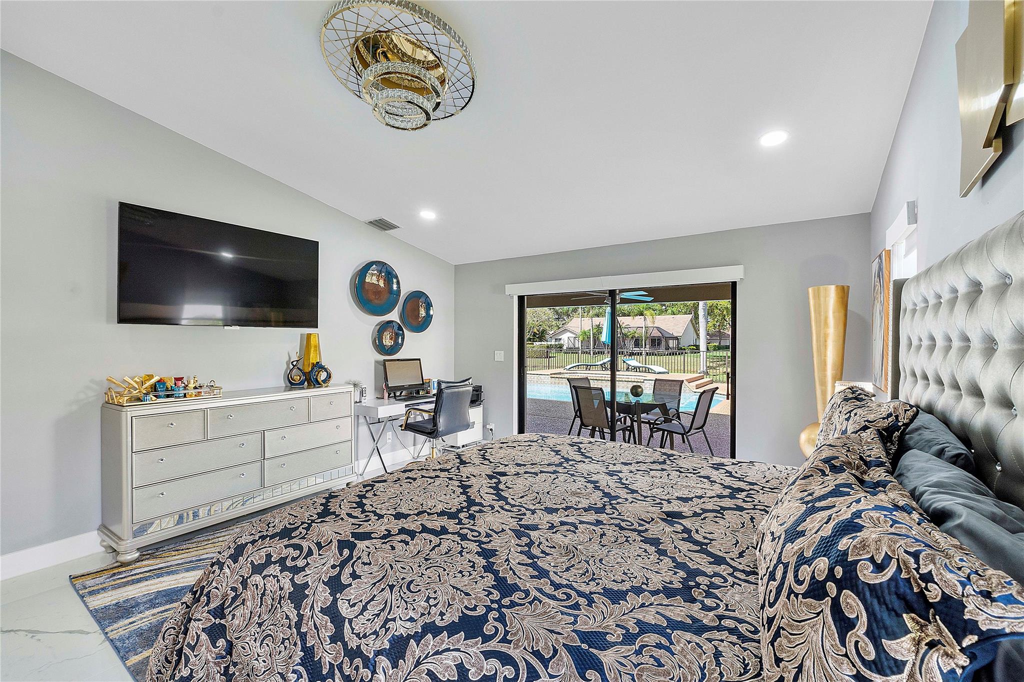 Pine Ridge 112-37 B - Residential