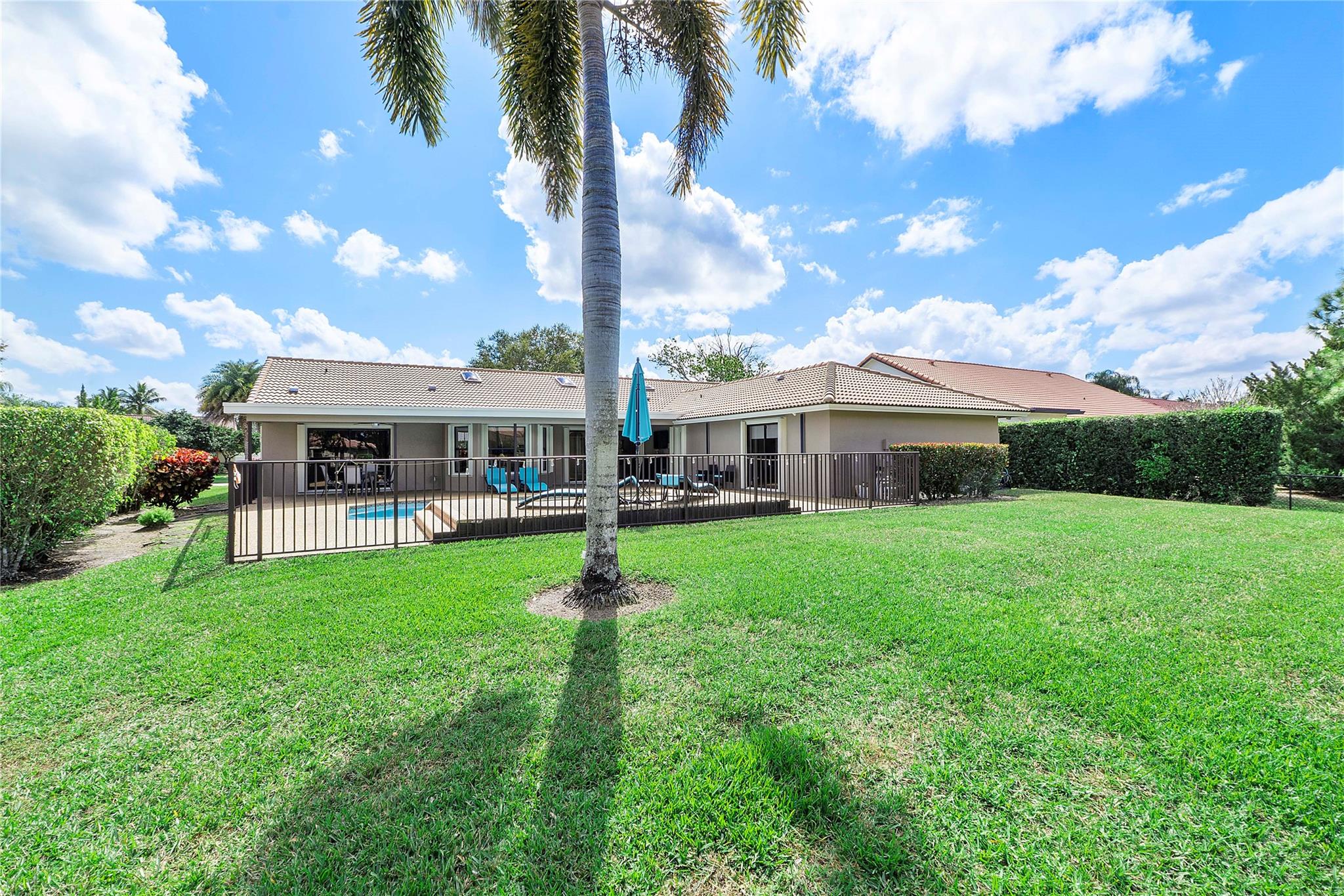 Pine Ridge 112-37 B - Residential