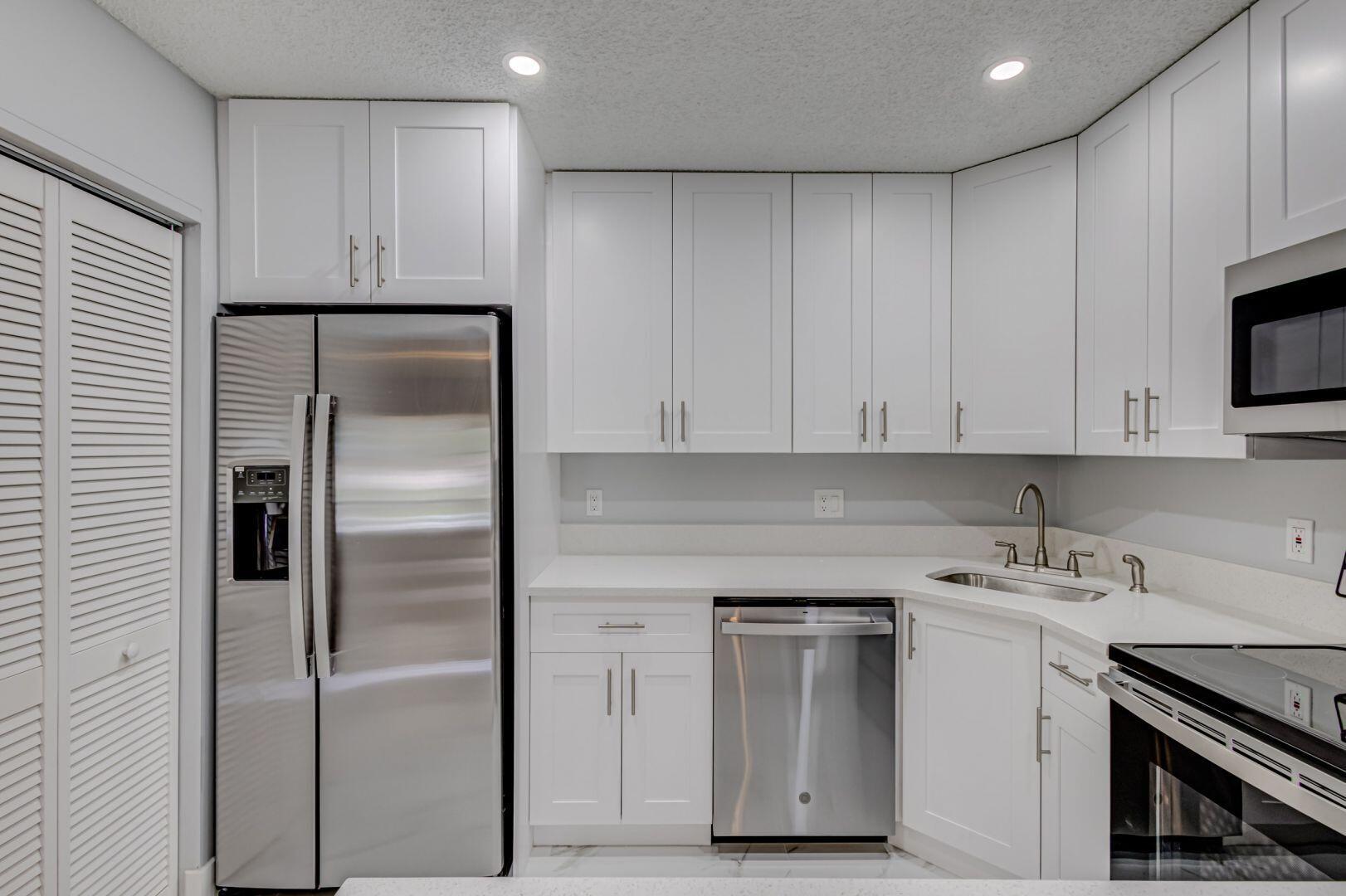 PINE RIDGE AT HAVERHILL C - Residential Lease