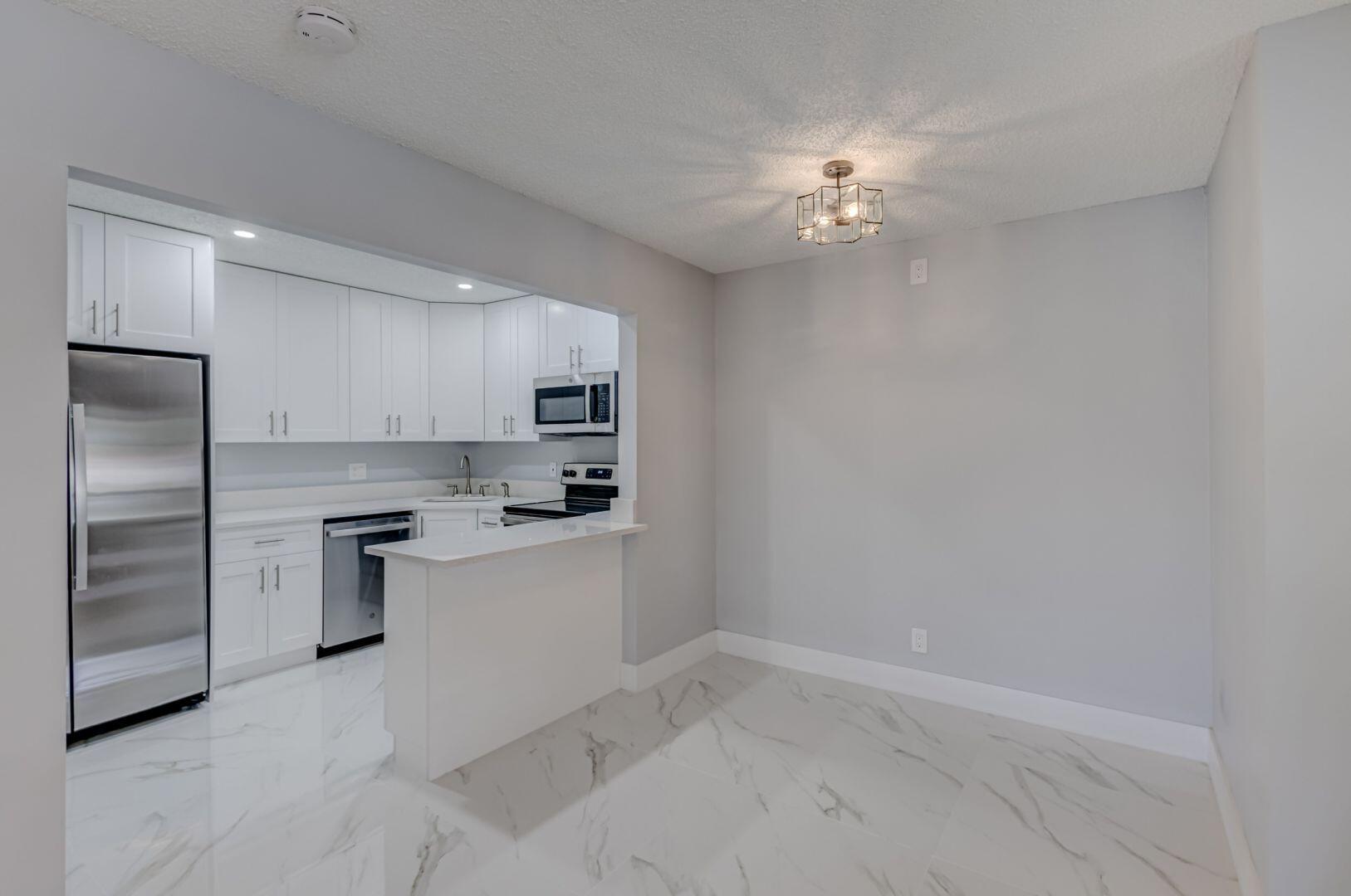 PINE RIDGE AT HAVERHILL C - Residential Lease