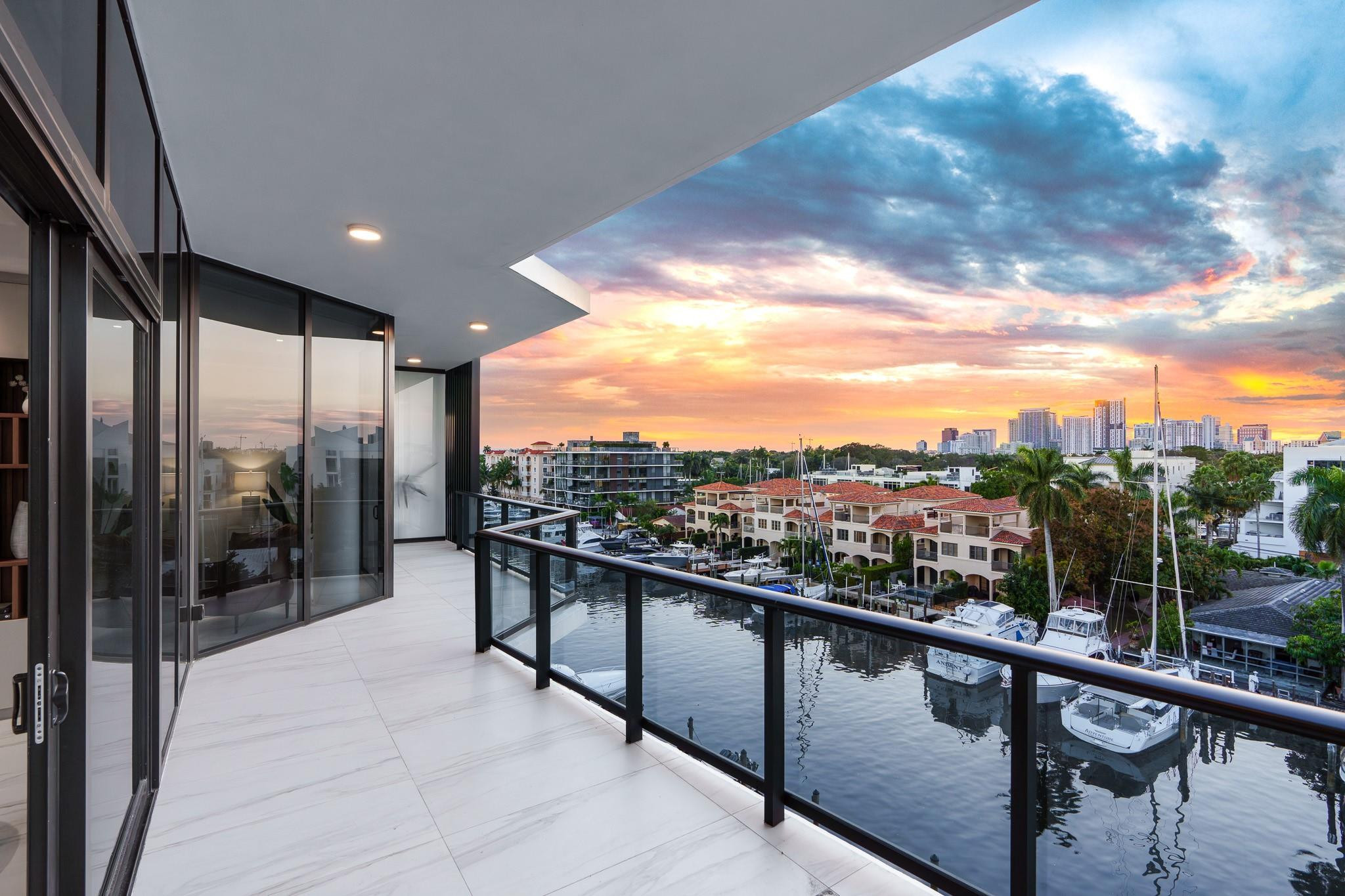 Casa Murano - Residential