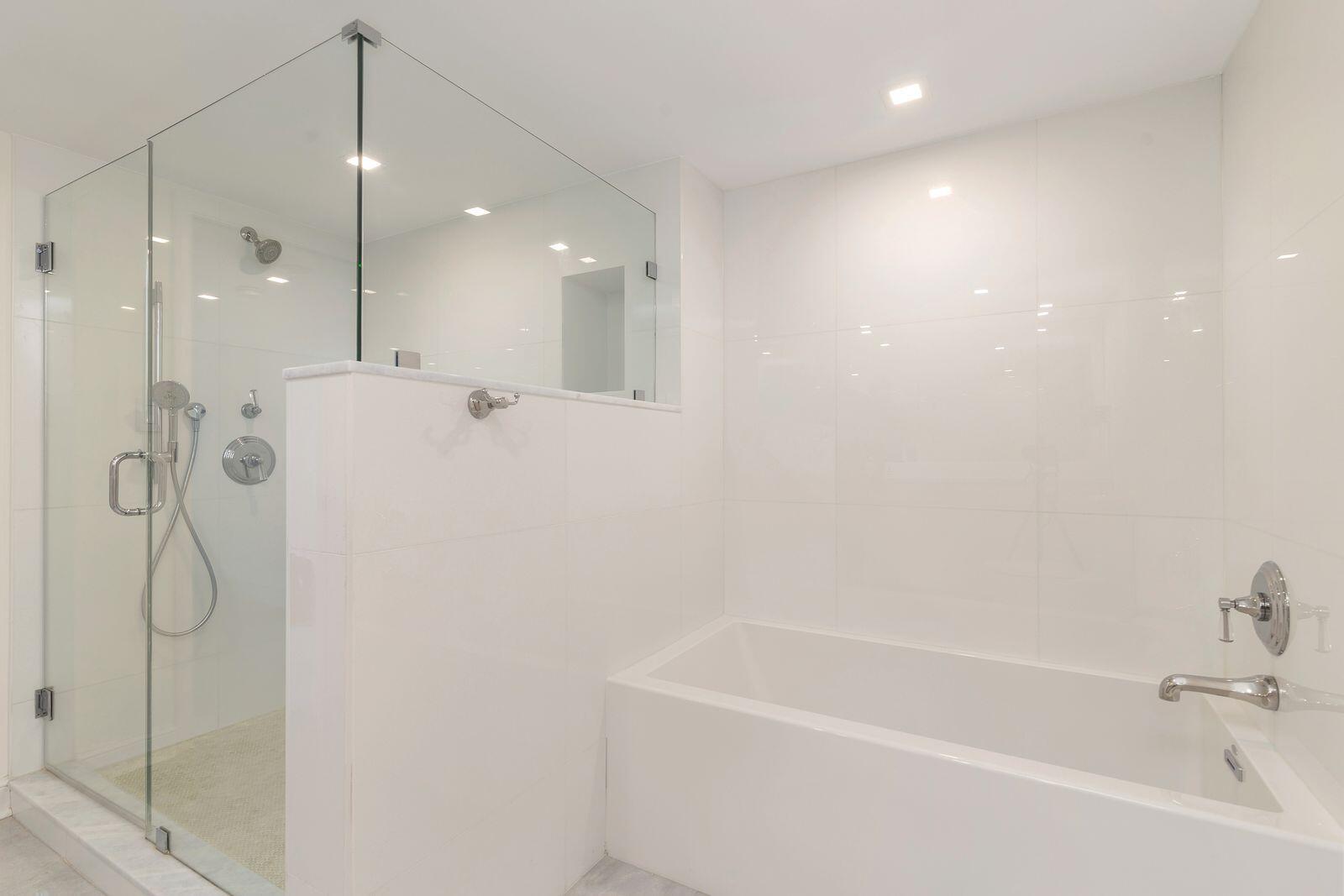 ENVOY COND DECL FILED 12- - Residential