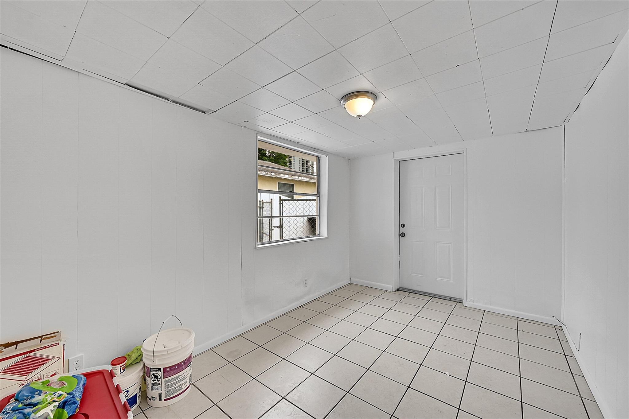 MRS ELVA A TRUAX - Residential Lease