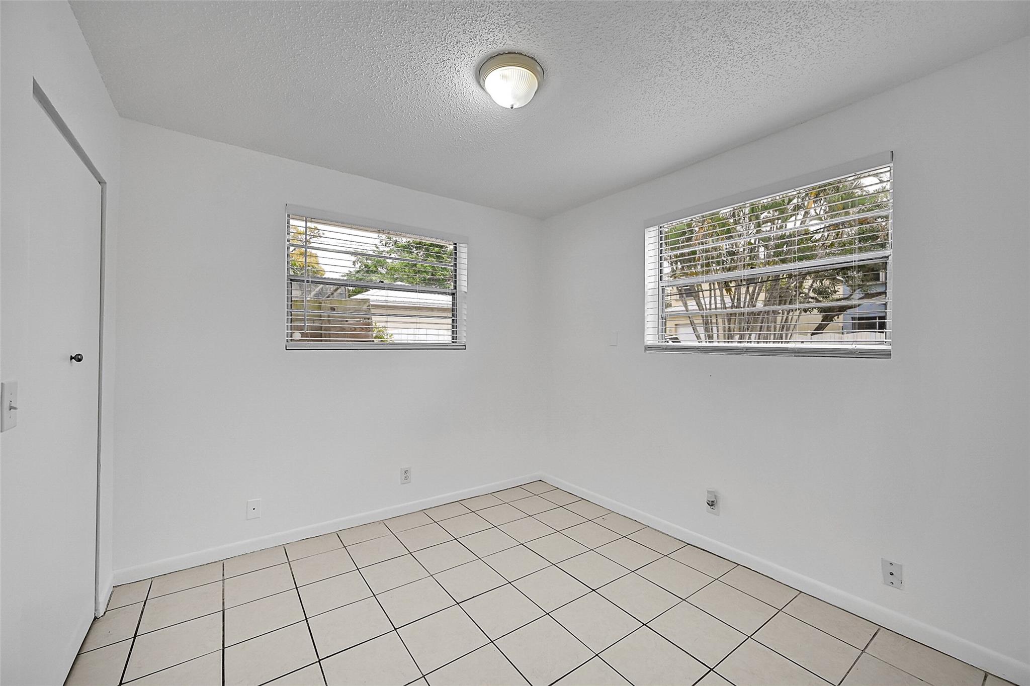 MRS ELVA A TRUAX - Residential Lease