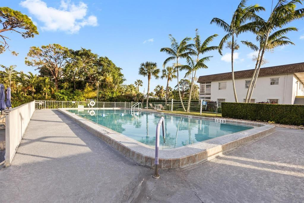 Kingswood Condo - Residential