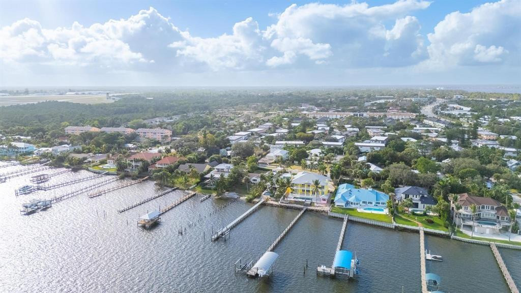 Kingswood Condo - Residential