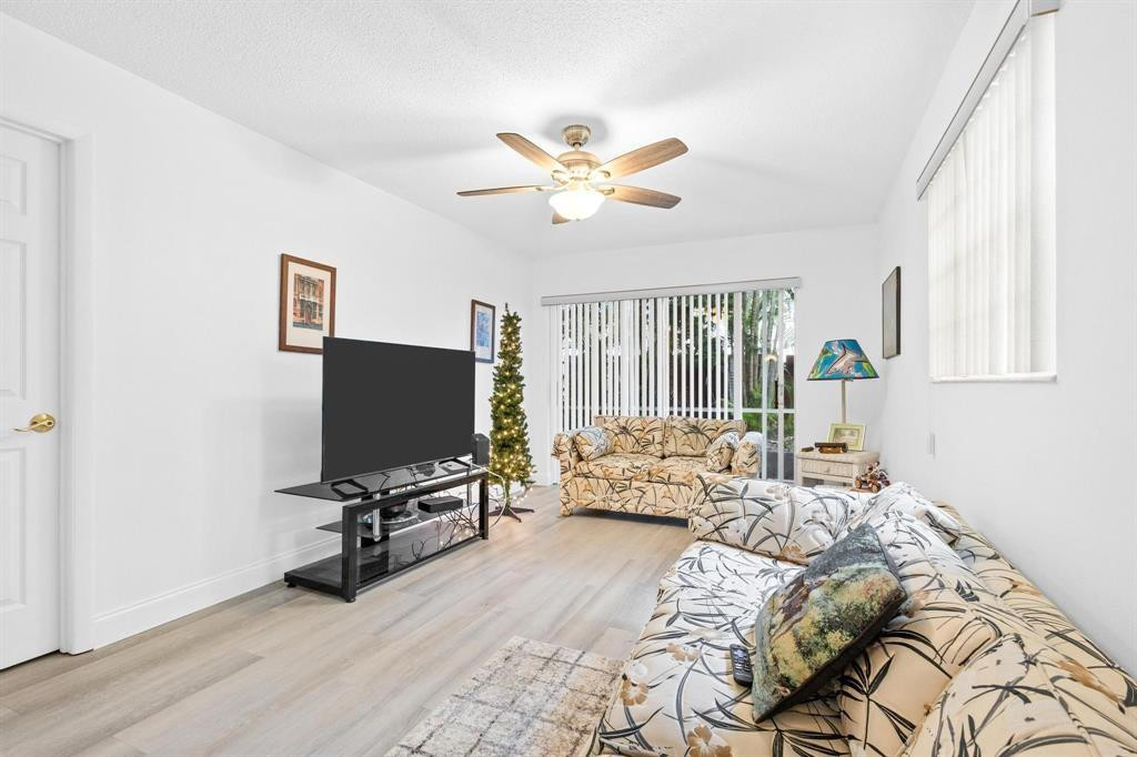 Kingswood Condo - Residential