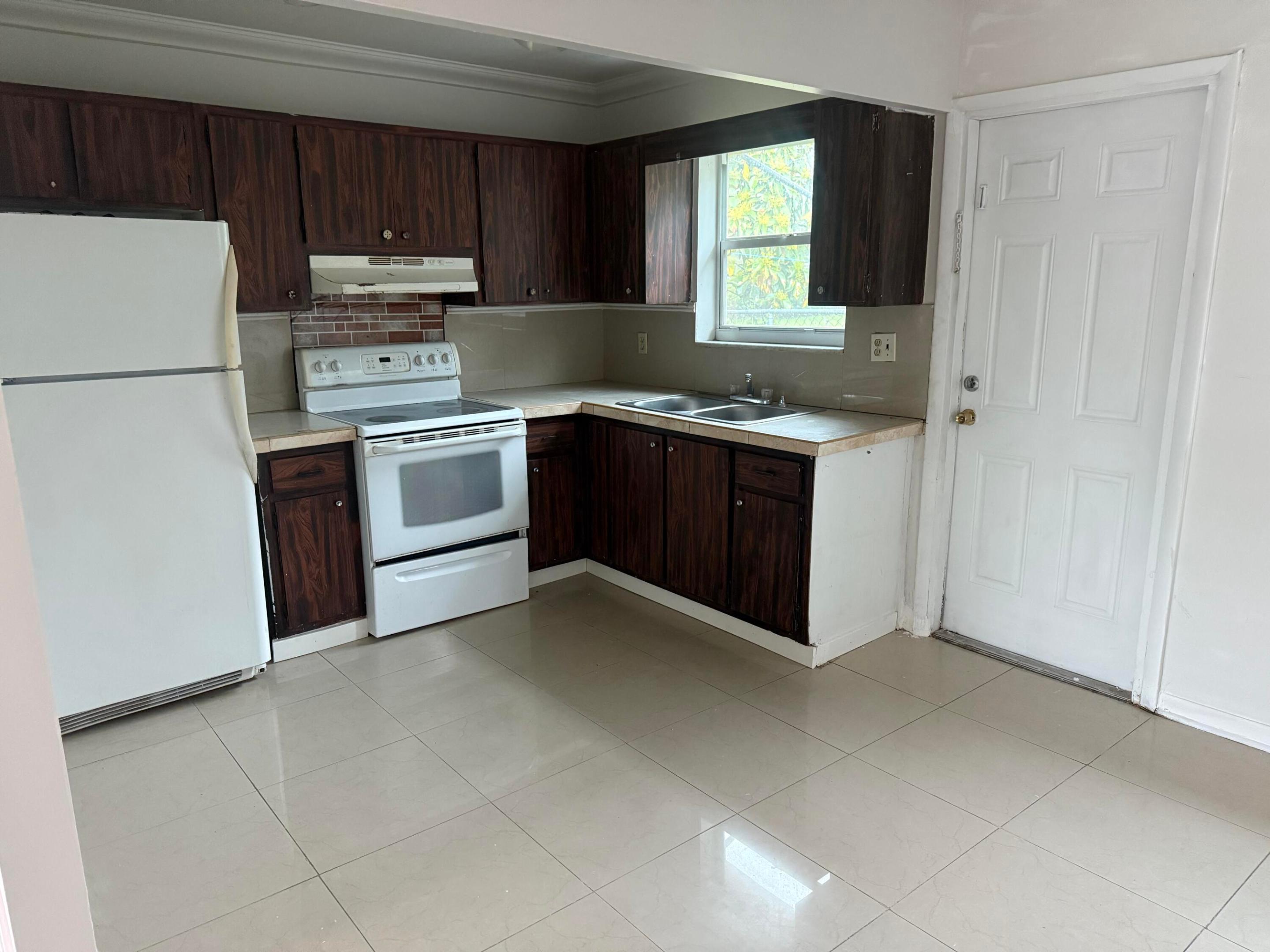 Hollywood Beach Heights S - Residential Lease