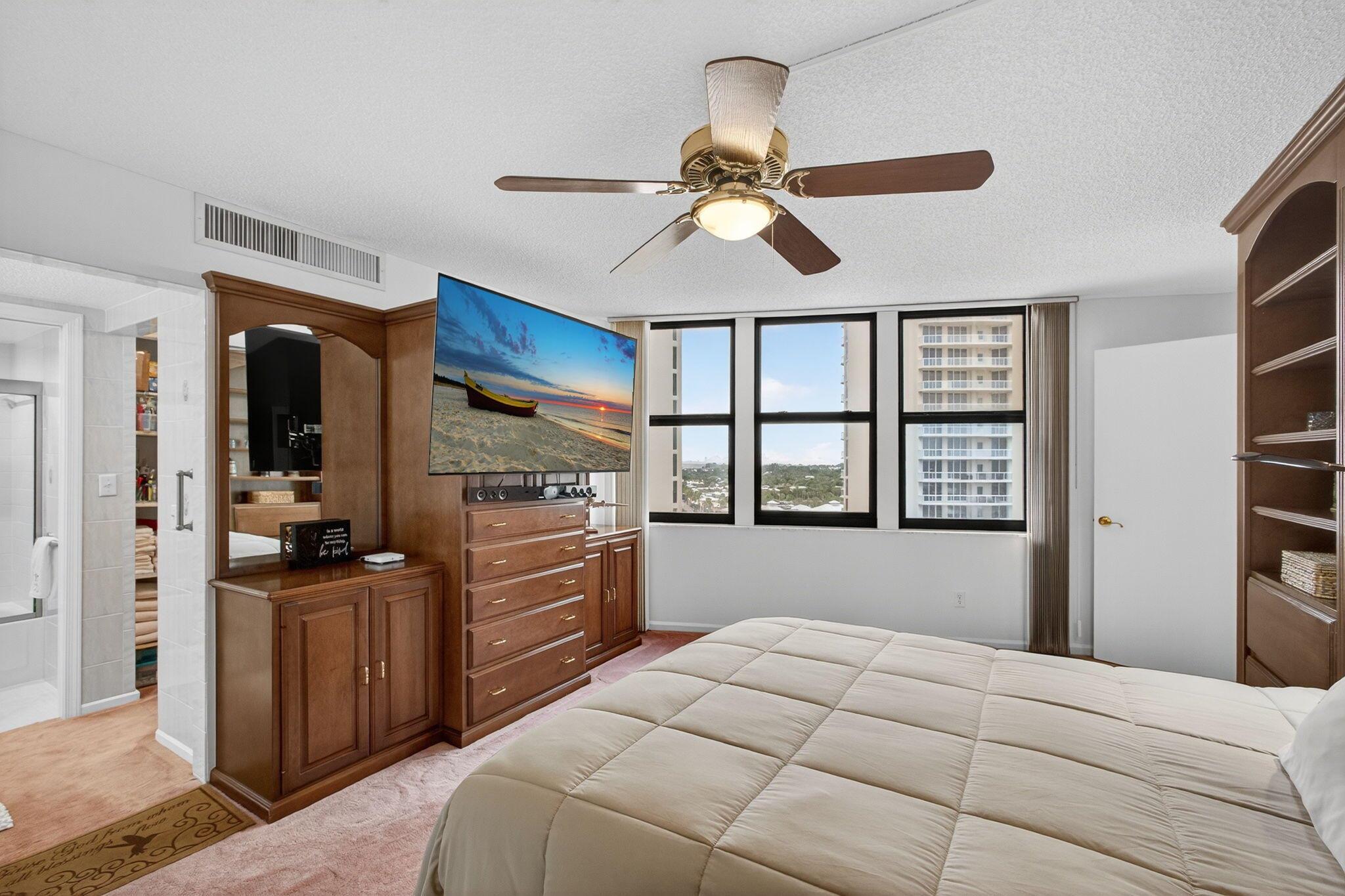 PHOENIX TOWERS CONDO - Residential