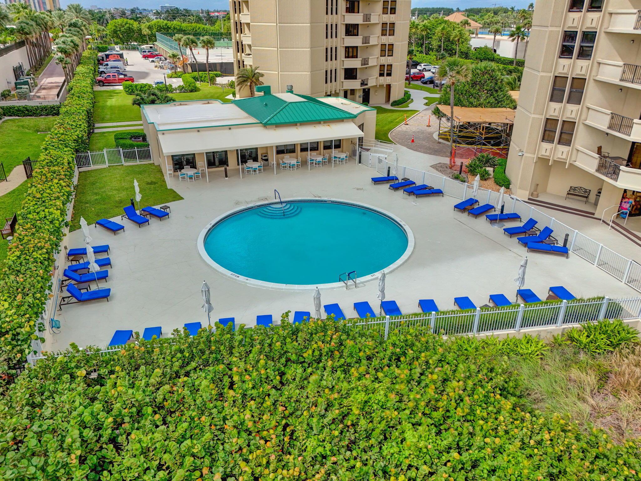 PHOENIX TOWERS CONDO - Residential