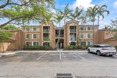 4852 N State Road 7 Unit 3303, Coconut Creek, FL MLS: R11068116