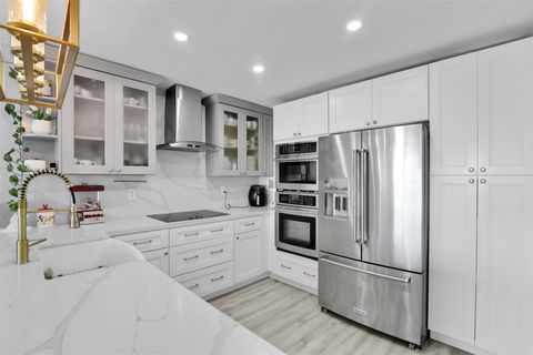 3015 N Ocean Blvd 6E Fort Lauderdale FL 33308