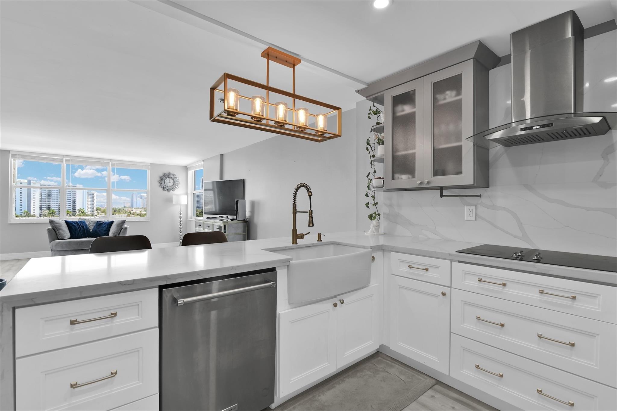 3015 N Ocean Blvd 6E