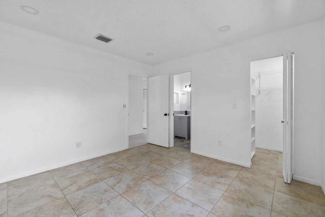 PALM HILL VILLAS UNIT TWO - Residential Lease