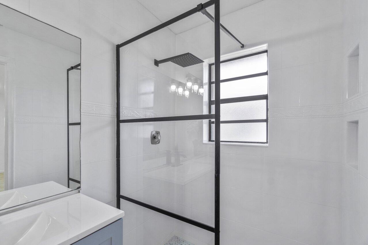 PALM HILL VILLAS UNIT TWO - Residential Lease