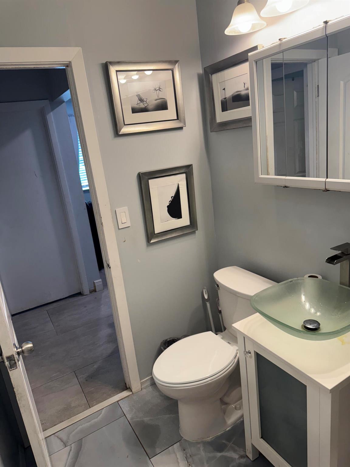 ENGLEWOOD MANOR - Residential Income