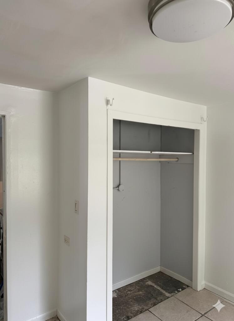 ENGLEWOOD MANOR - Residential Income