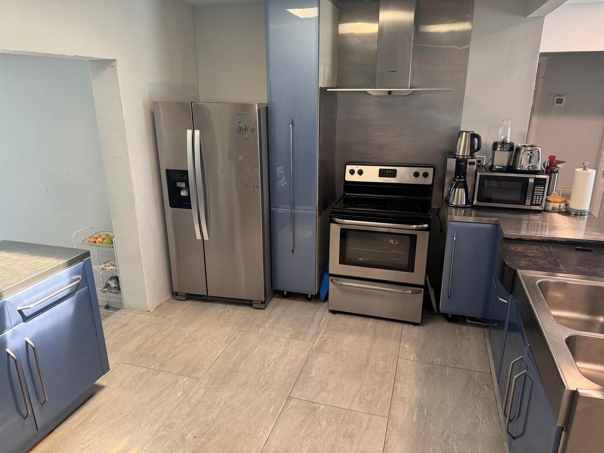 ENGLEWOOD MANOR - Residential Income