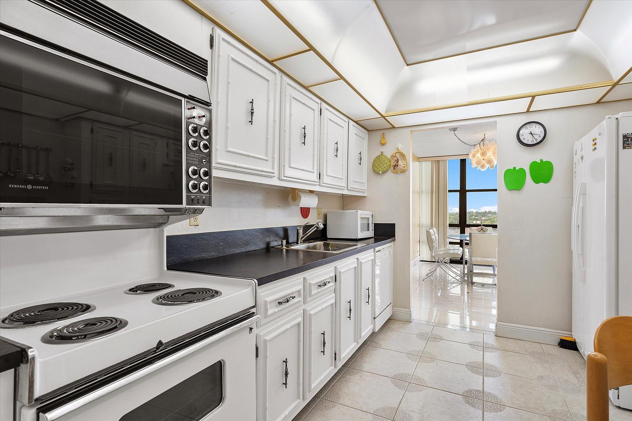 AVANT GARDE - Residential