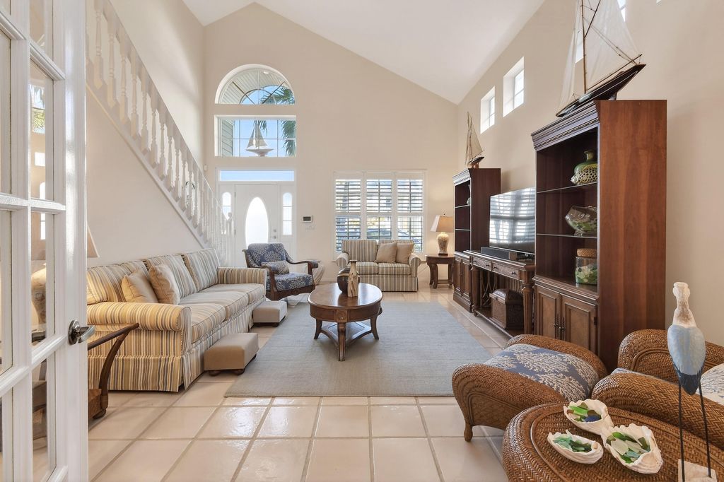 Photo of 154 Jupiter Key Road, Jupiter, FL 33477 (MLS # R11164260)