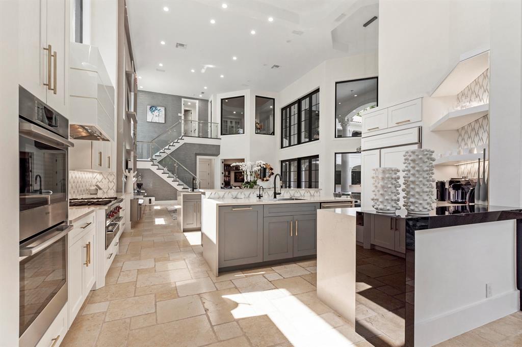 COVENTRY AT WOODFIELD COUNTRY CLUB - Residential