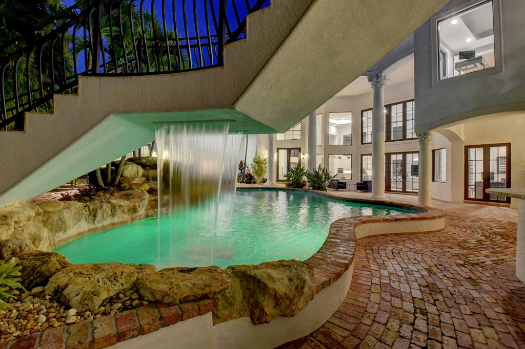 COVENTRY AT WOODFIELD COUNTRY CLUB - Residential