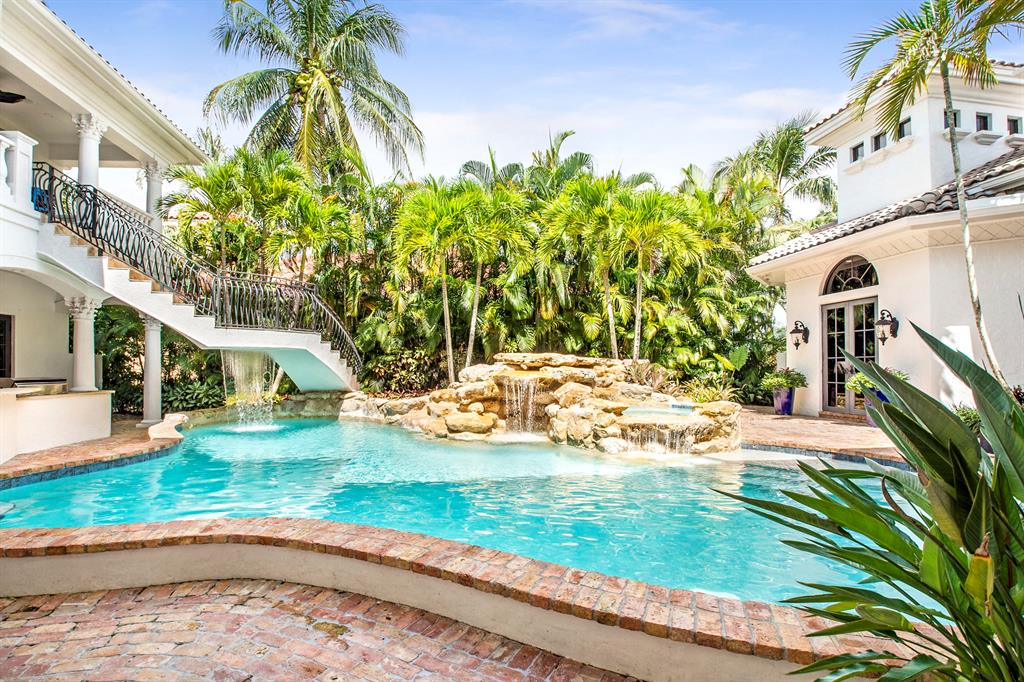 COVENTRY AT WOODFIELD COUNTRY CLUB - Residential