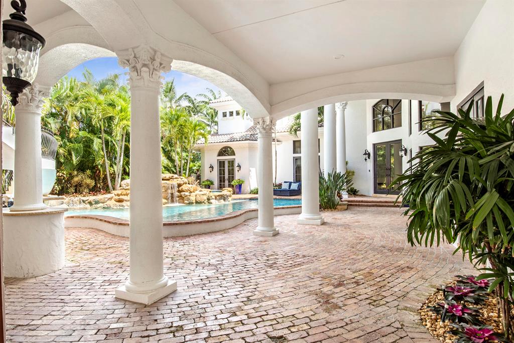 COVENTRY AT WOODFIELD COUNTRY CLUB - Residential