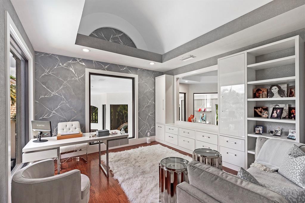 COVENTRY AT WOODFIELD COUNTRY CLUB - Residential