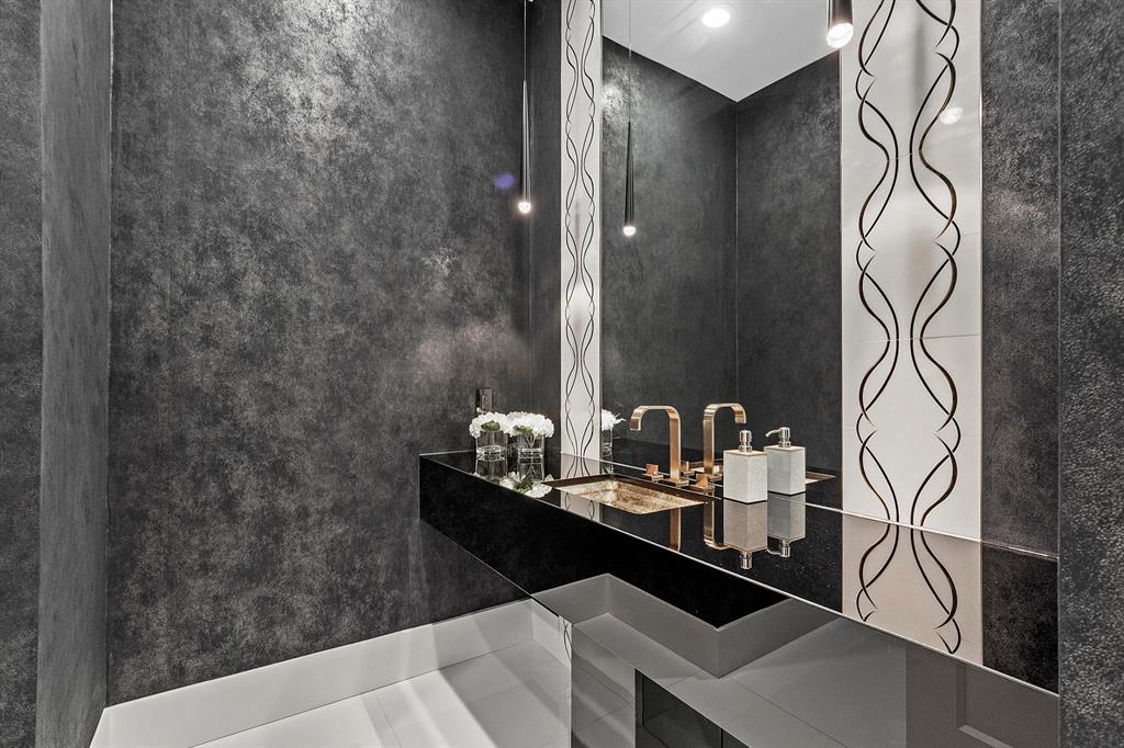 COVENTRY AT WOODFIELD COUNTRY CLUB - Residential