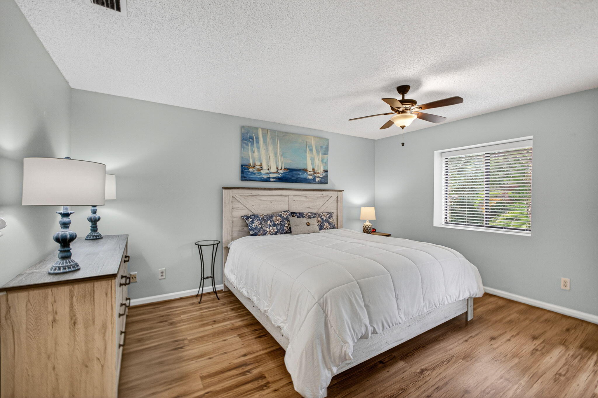 DUNBAR WOODS CONDO 4 - Residential