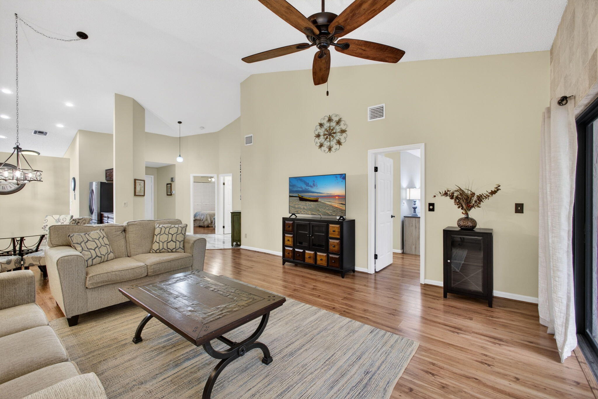 DUNBAR WOODS CONDO 4 - Residential