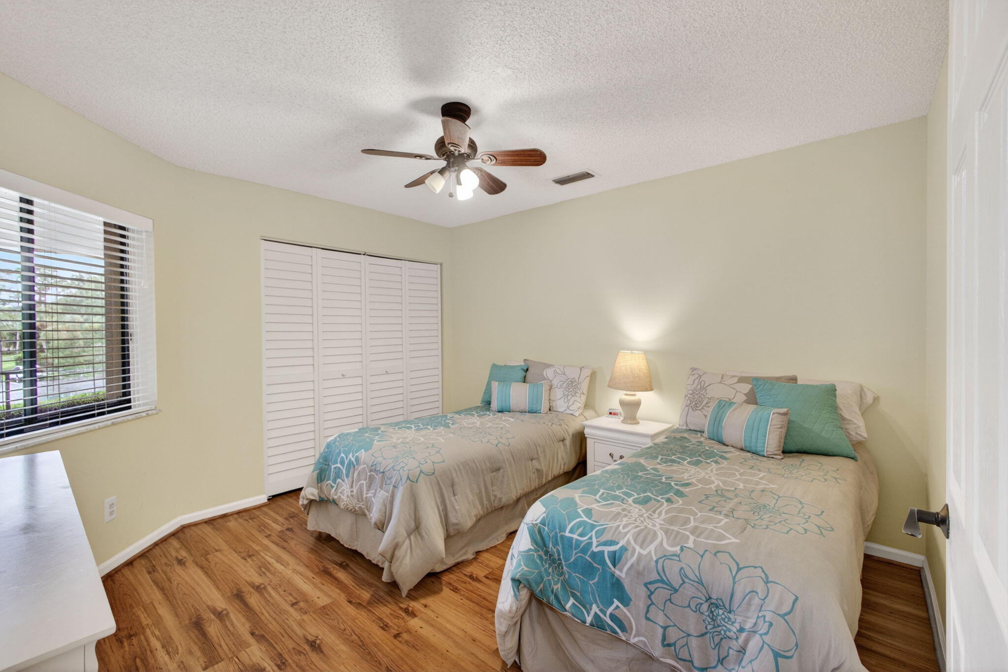 DUNBAR WOODS CONDO 4 - Residential