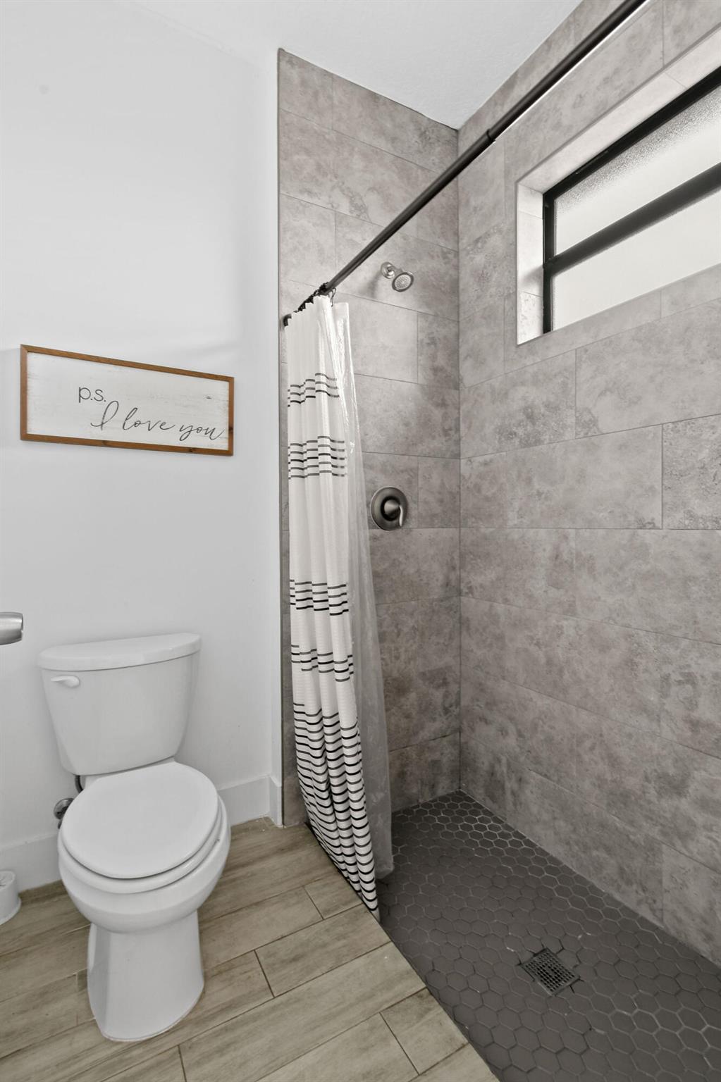 WASHINGTON HEIGHTS - Residential Lease