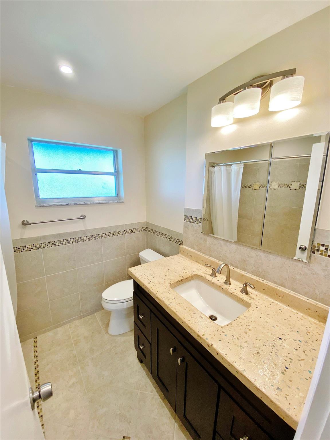Oak Hills Condo - Residential Lease