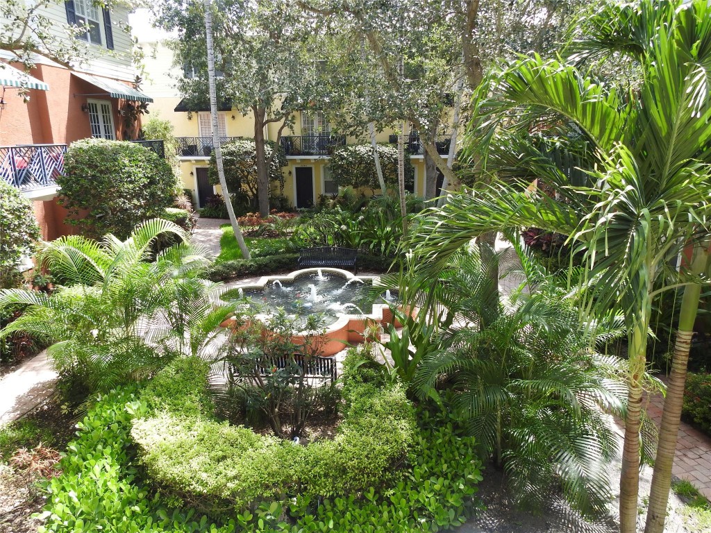 2299 NE 9th Avenue 2299