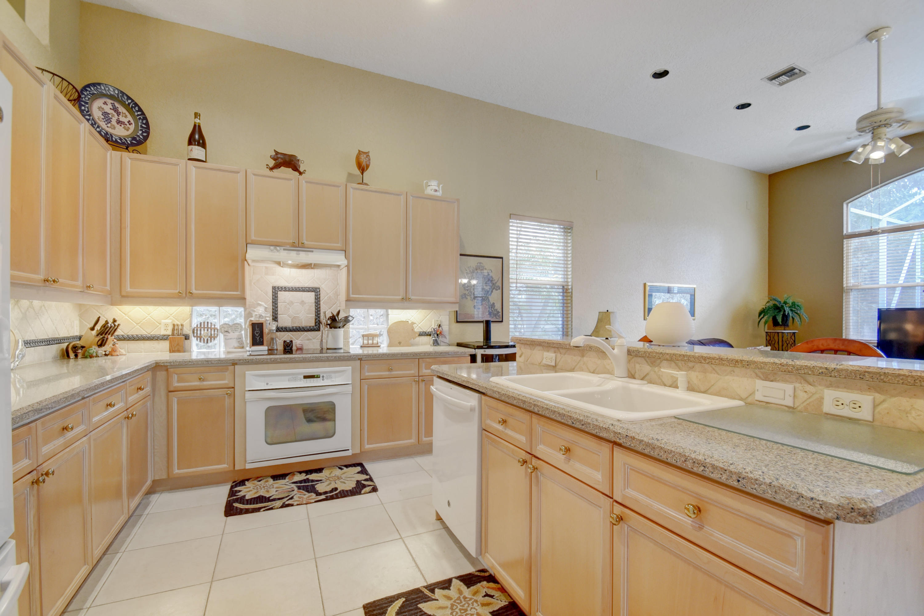 SHORES AT BOCA RATON - Residential