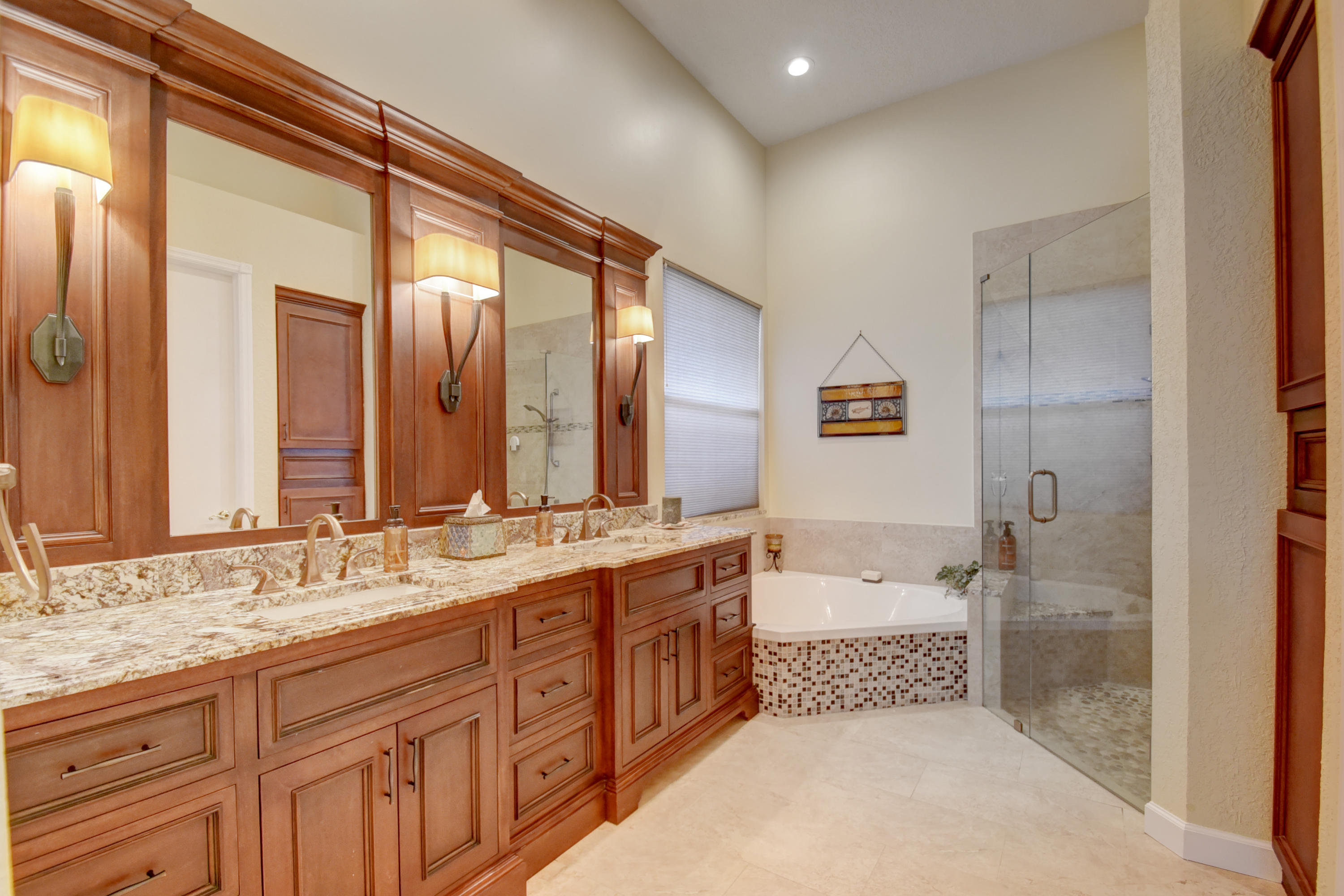 SHORES AT BOCA RATON - Residential