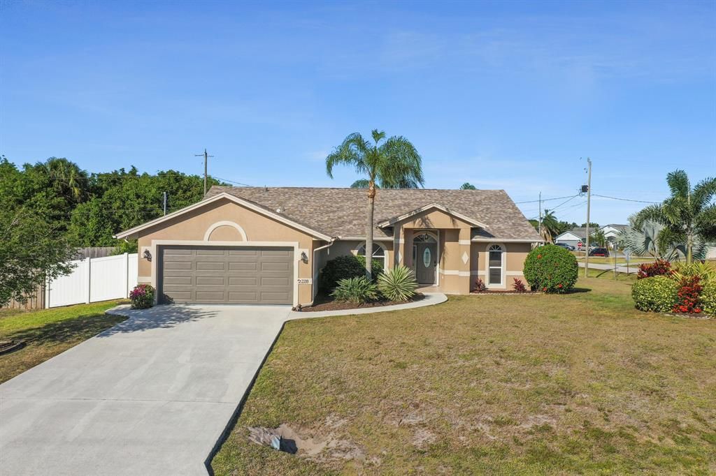 Photo of 2199 SW Idaho Lane Ln, Port St Lucie, FL 34953 (MLS # R10799571)